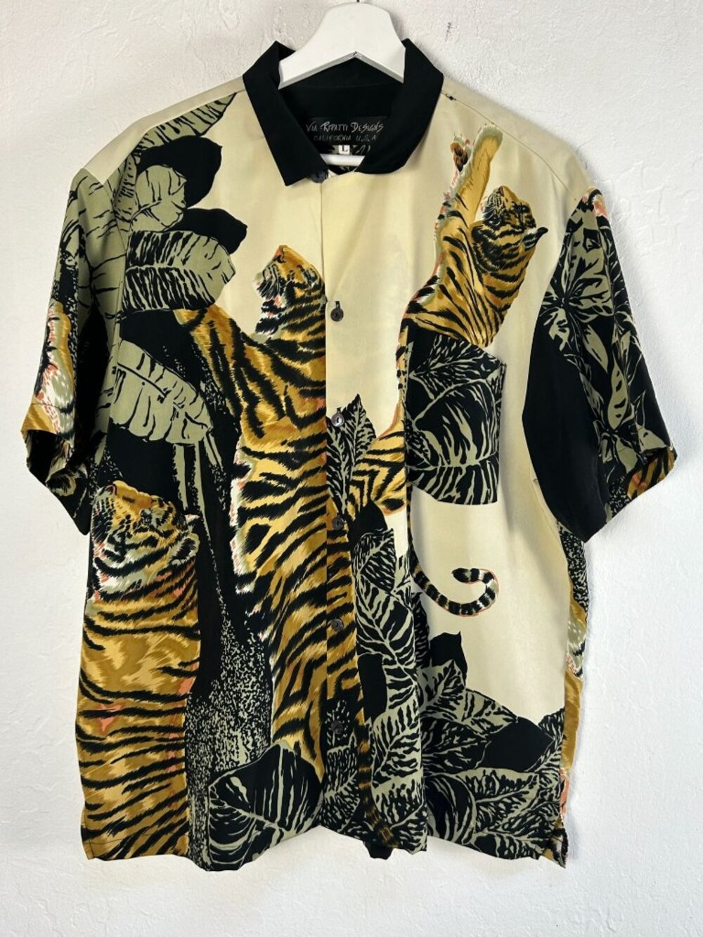 Via Rappi Designs Mens Tiger Print Button-Up Shirt Large Short Sleeve Yellow